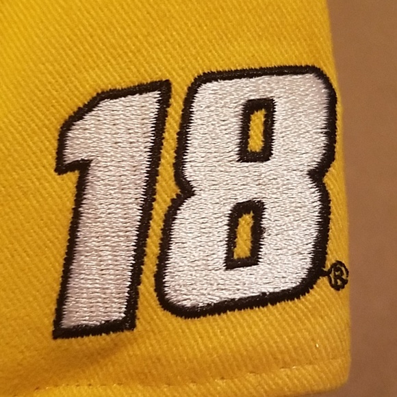 NWOT Kyle Busch M&M's Nascar #18 Joe Gibbs Racing - Picture 3 of 8